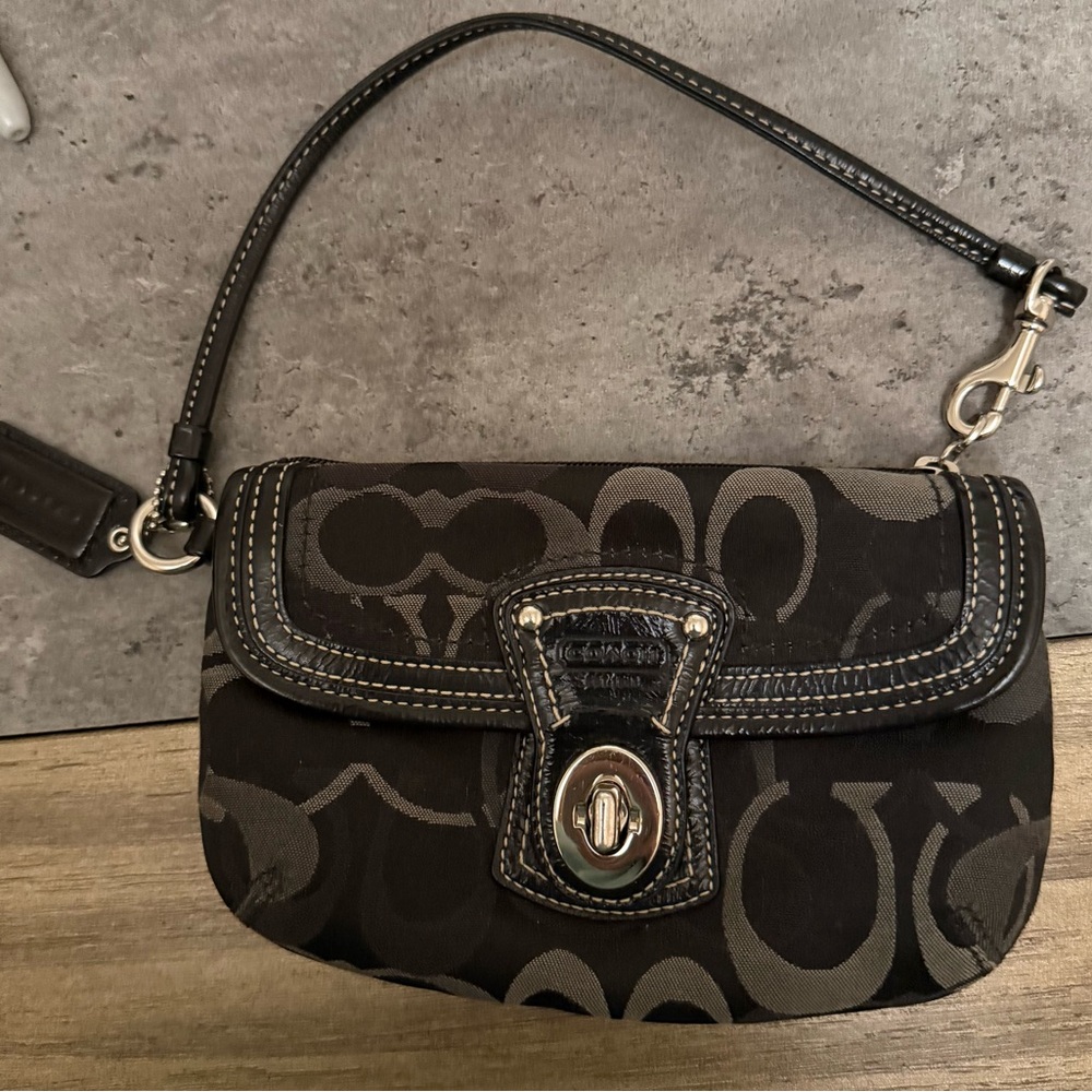 Coach, black monogram